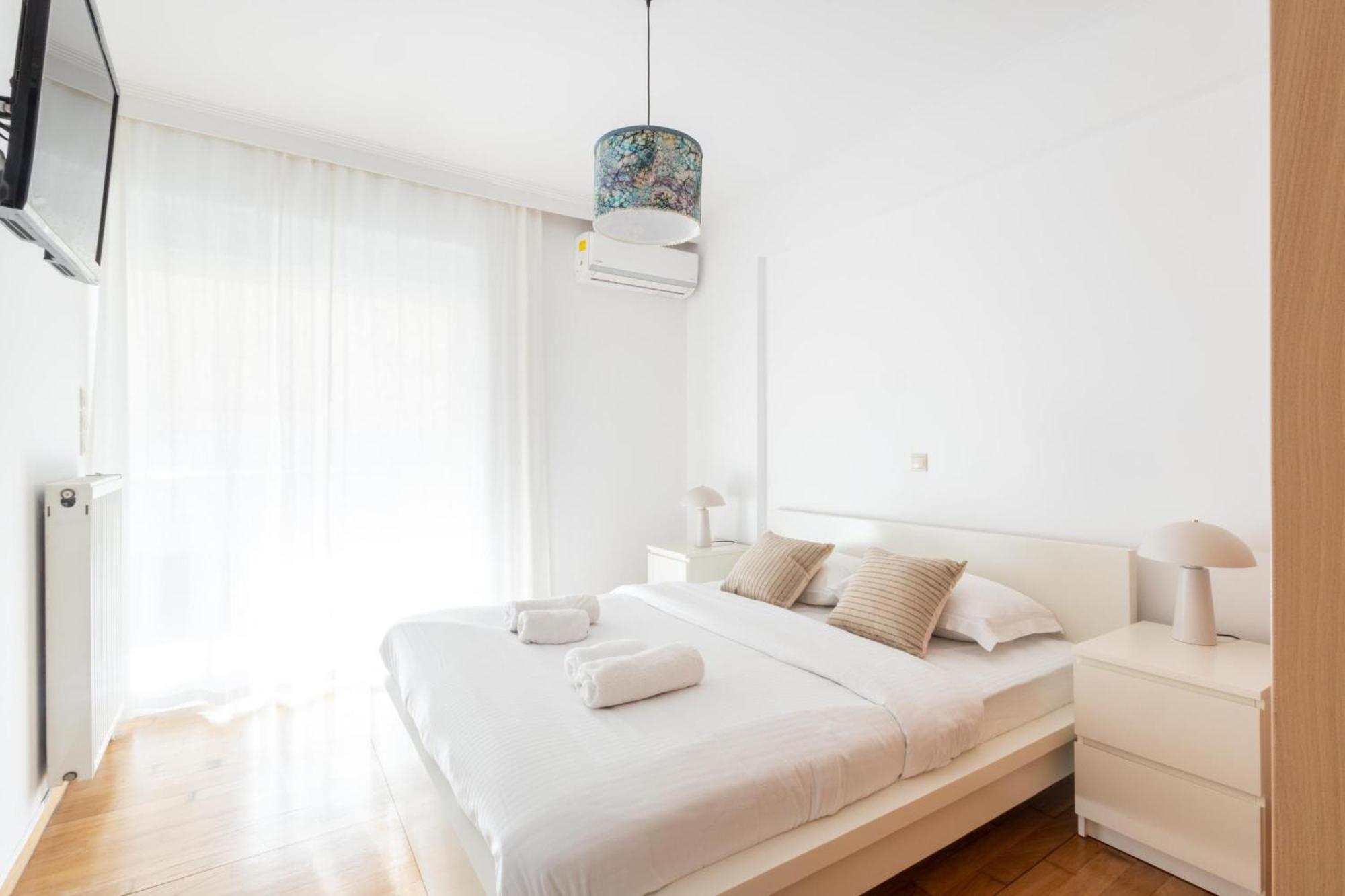 Luxury And Spacious Apt For 6 Guests Athens Exterior photo